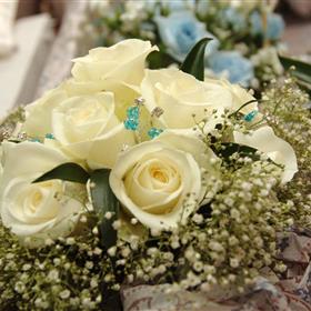 fwthumb6.Claire maids posy.jpg